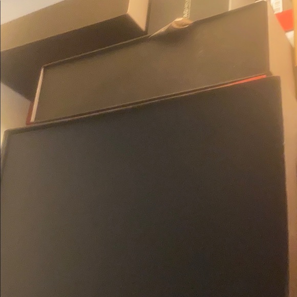 AUTHENTIC BOTTEGA VENETA TOTE - Picture 9 of 15